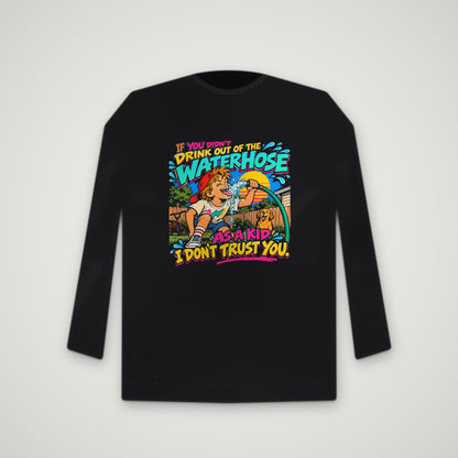 Raised On The Waterhose: Red Cap – Crewneck – Black